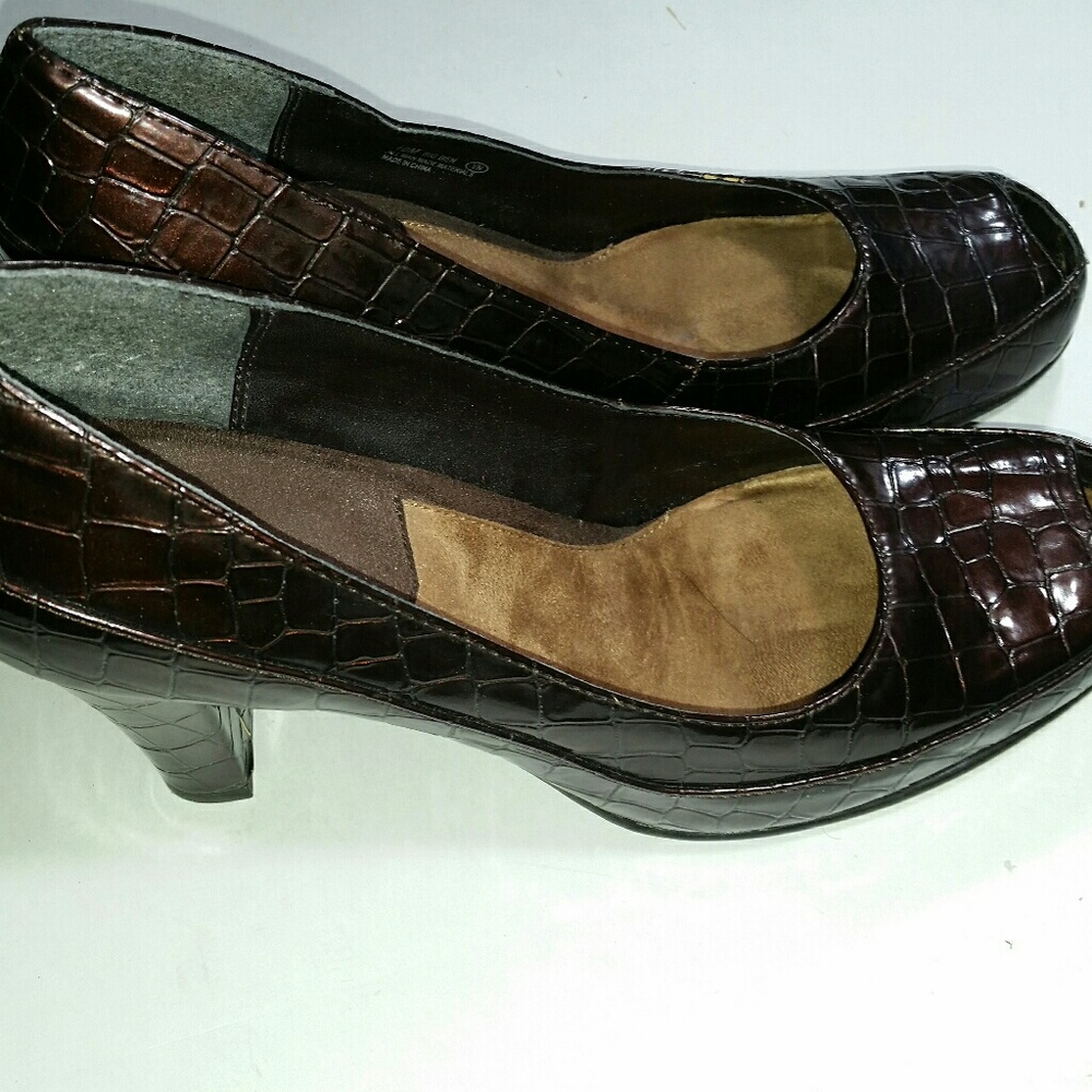 A2 By Aerosols heels
